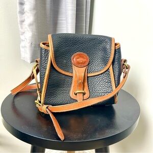 Vintage Dooney & Bourke Essex Crossbody
